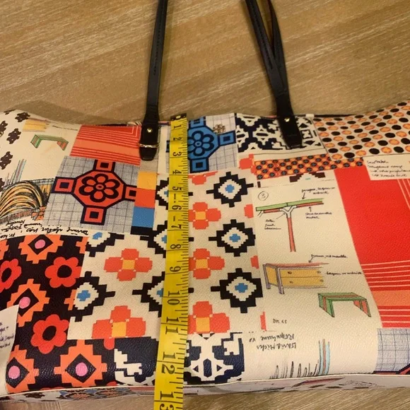 Tory Burch Limited Edition Kerrington Tote
Bag - Picture 3 of 16